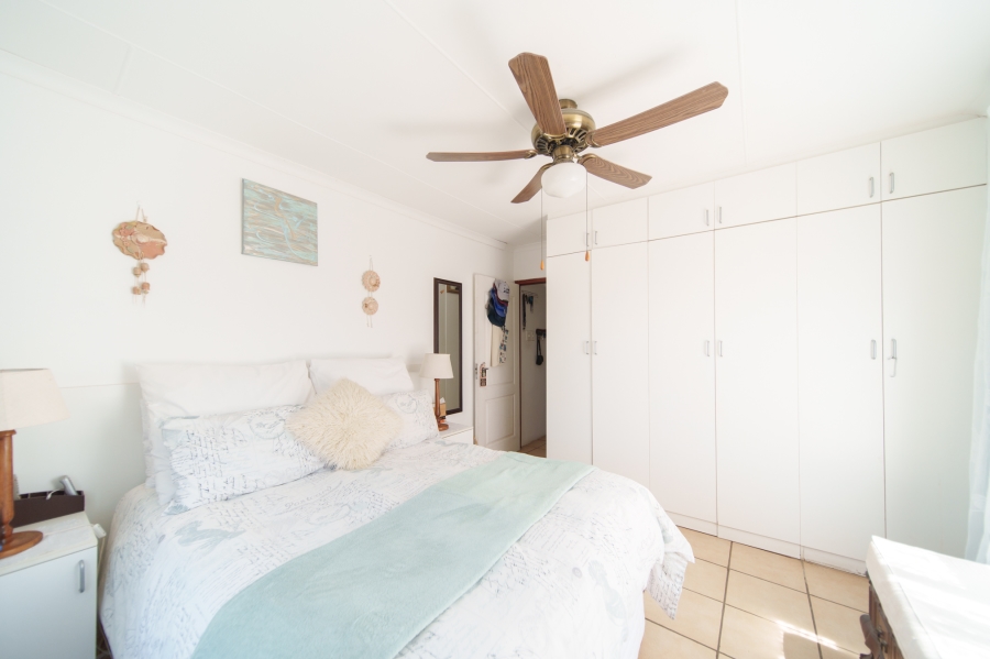 5 Bedroom Property for Sale in Queensberry Bay Eastern Cape